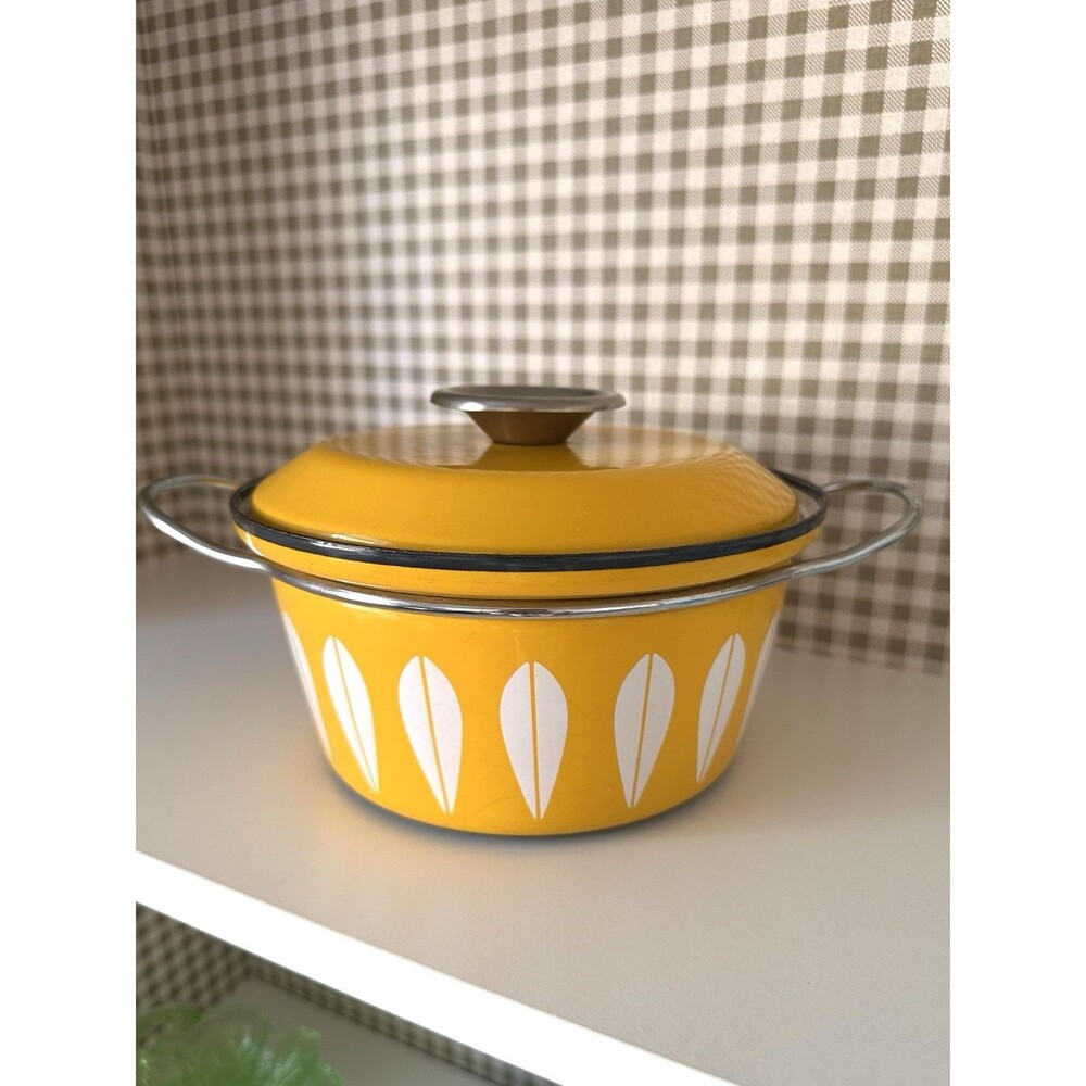 VTG Cathrineholm Lotus YELLOW Enamel 8 Inch Dutch Oven Saucepan Handles Lid